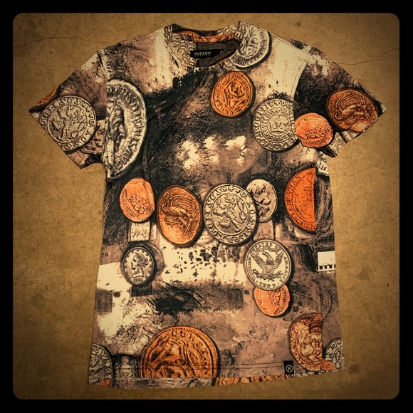 Other - Hudson brand tee ✨